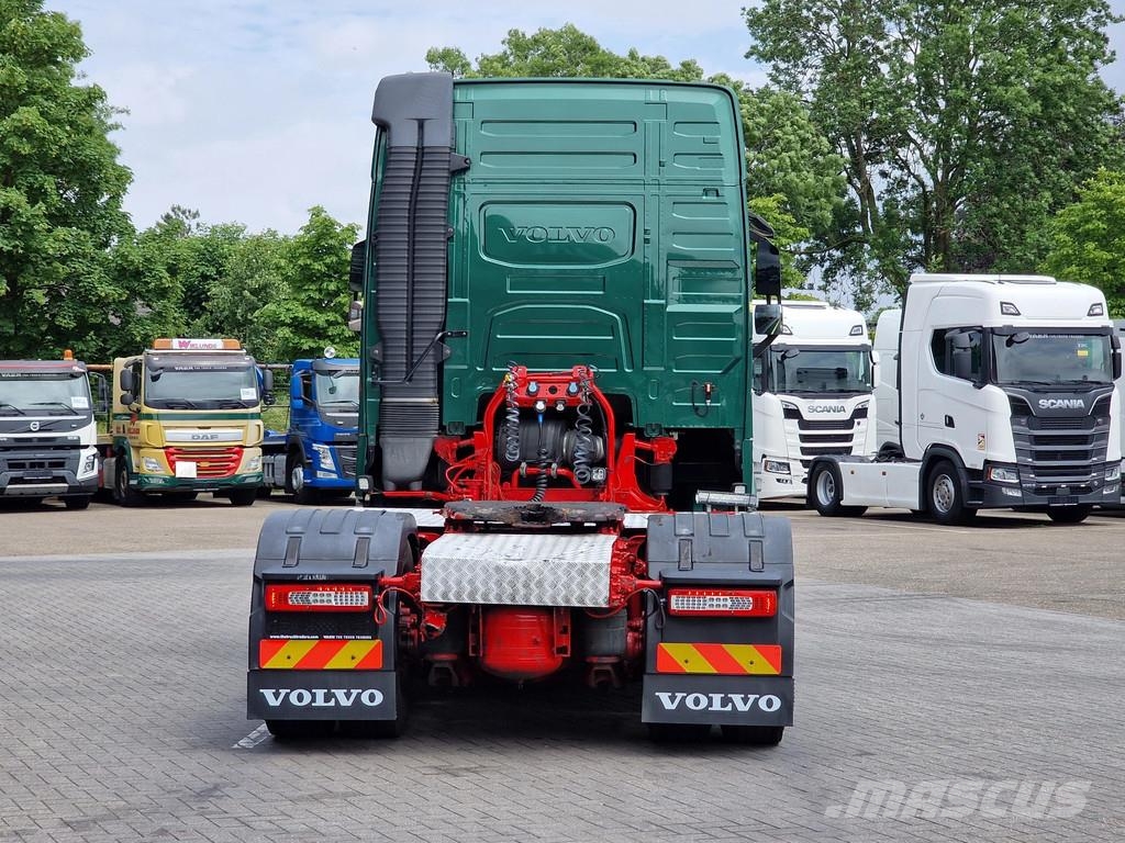Volvo FH 13.460 Globetrotter 4x2 - ADR - Chassis cover - Cavalos mecânicos