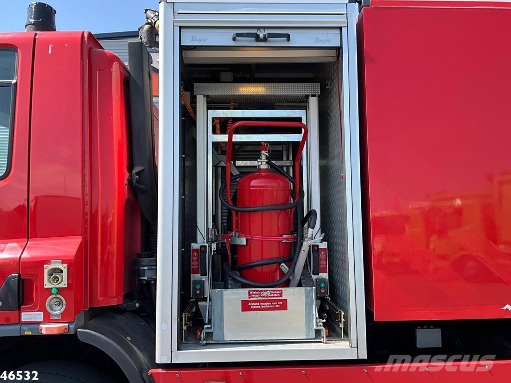 DAF FAT 75 CF 360 6x4 ZIEGLER Feuerwehr / schuimbluswa Camiones de bomberos