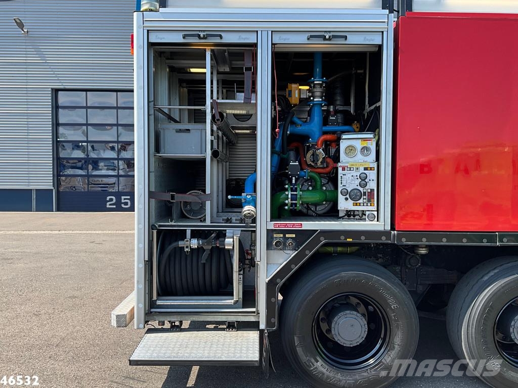 DAF FAT 75 CF 360 6x4 ZIEGLER Feuerwehr / schuimbluswa Camiones de bomberos