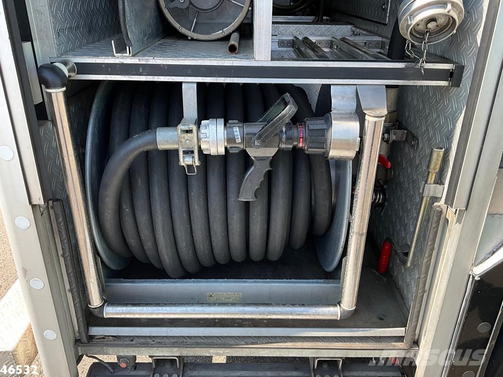 DAF FAT 75 CF 360 6x4 ZIEGLER Feuerwehr / schuimbluswa Camiones de bomberos