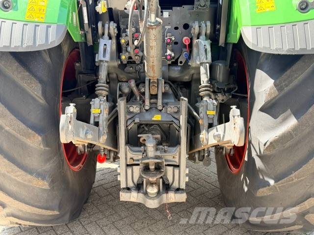 Fendt 718 Power Plus Setting2, Gen6, 2023, 3855 uur! Traktory