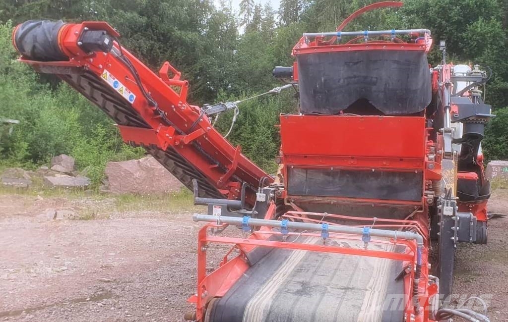 Sandvik QH 332 Mobile Brecher
