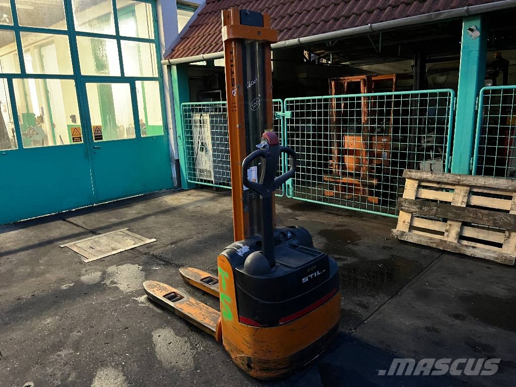 Still EGV12 V-4250 IO Самоходни товарачи