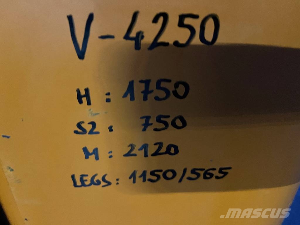Still EGV12 V-4250 IO Самоходни товарачи