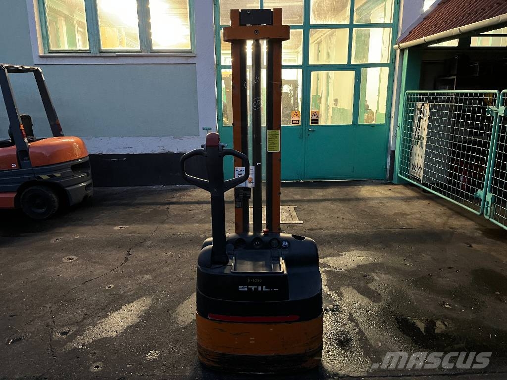 Still EGV12 V-4250 IO Самоходни товарачи