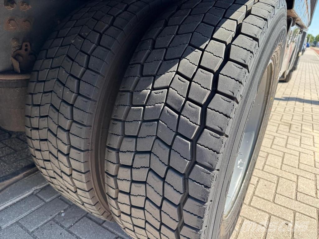 Volvo FM-300 6x2, 8,5 Mtr. Ramp Truck Camiones de cama baja