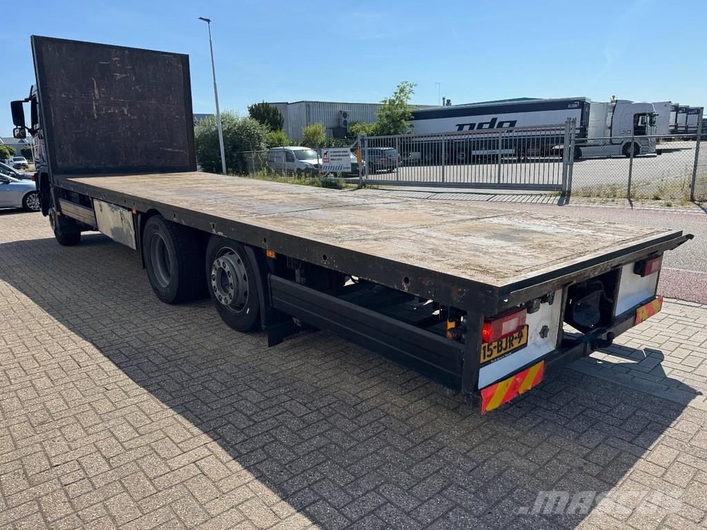 Volvo FM-300 6x2, 8,5 Mtr. Ramp Truck Camiones de cama baja