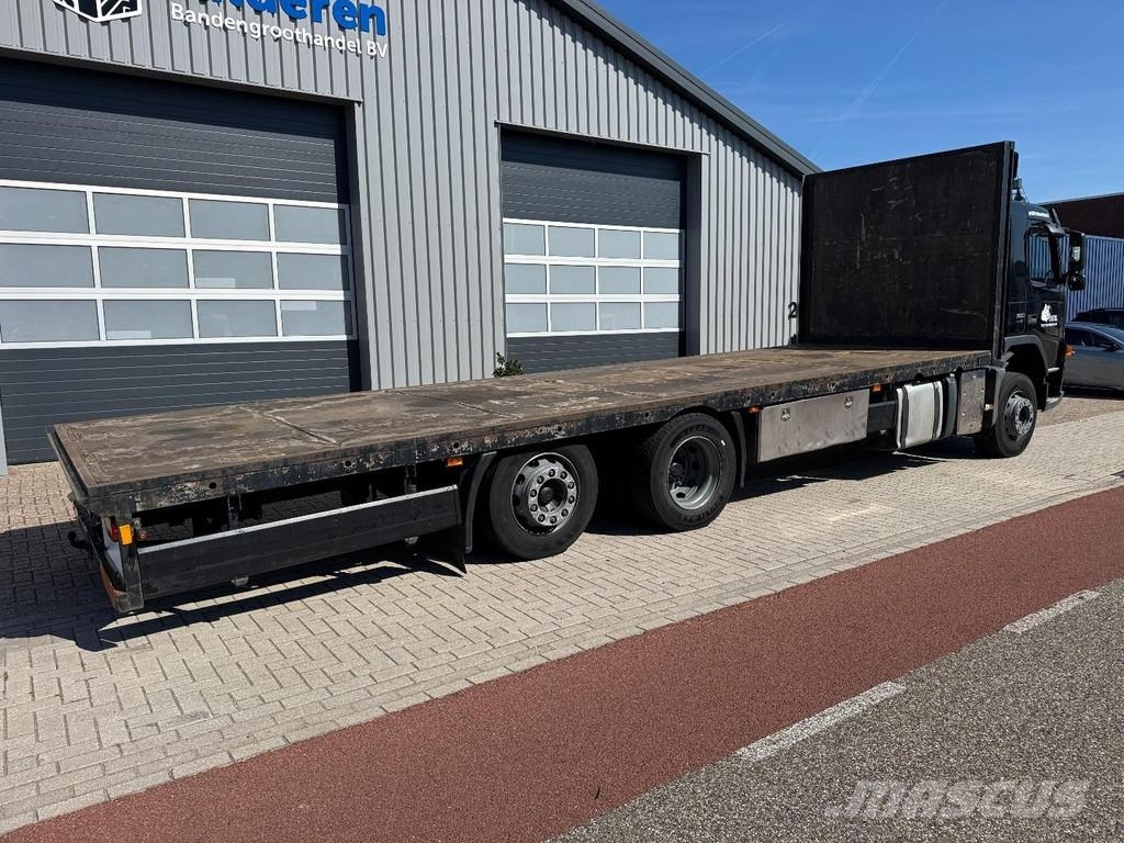 Volvo FM-300 6x2, 8,5 Mtr. Ramp Truck Camiones de cama baja