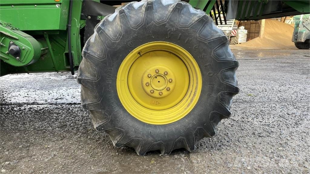 John Deere 9660I WTS Зерноуборочные комбайны