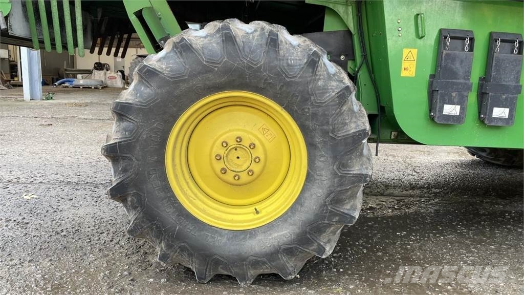 John Deere 9660I WTS Зерноуборочные комбайны