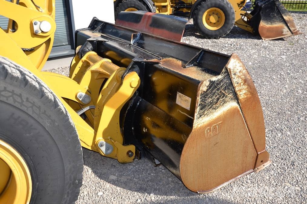 CAT 910 M Фронтальные погрузчики
