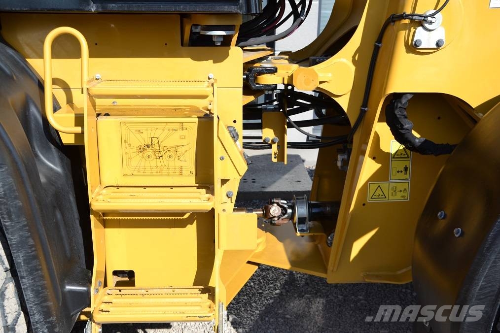 CAT 910 M Фронтальные погрузчики