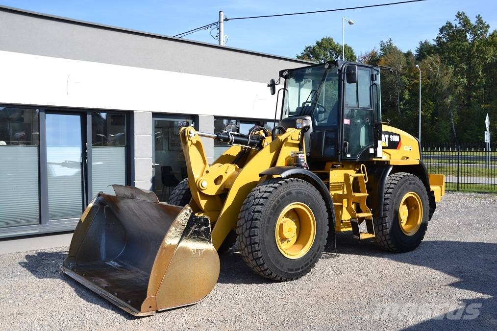 CAT 910 M Фронтальные погрузчики