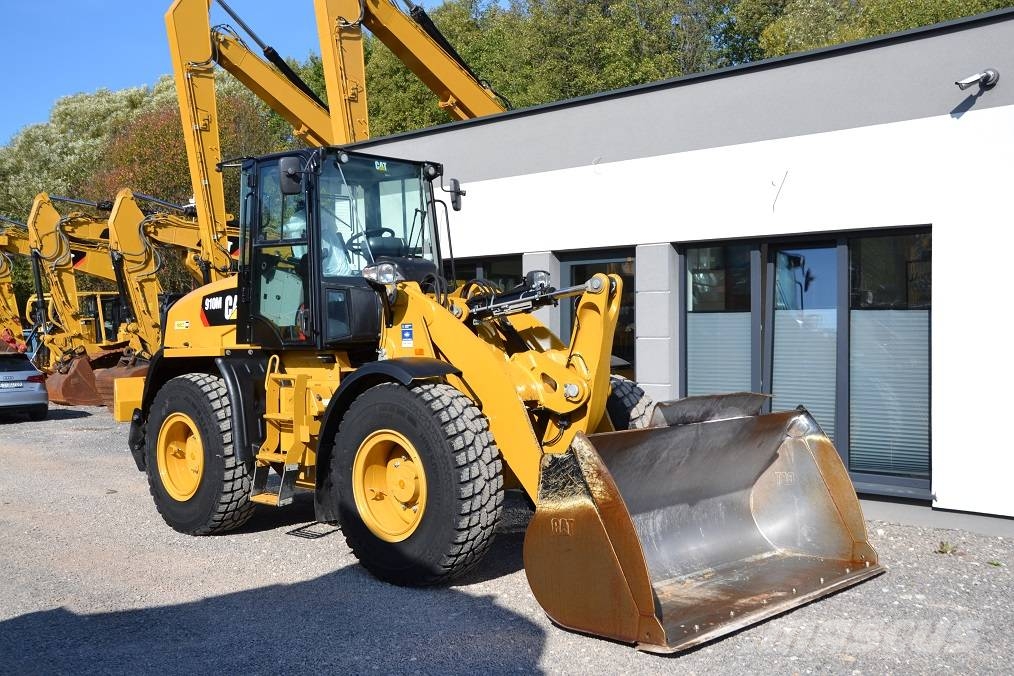 CAT 910 M Фронтальные погрузчики