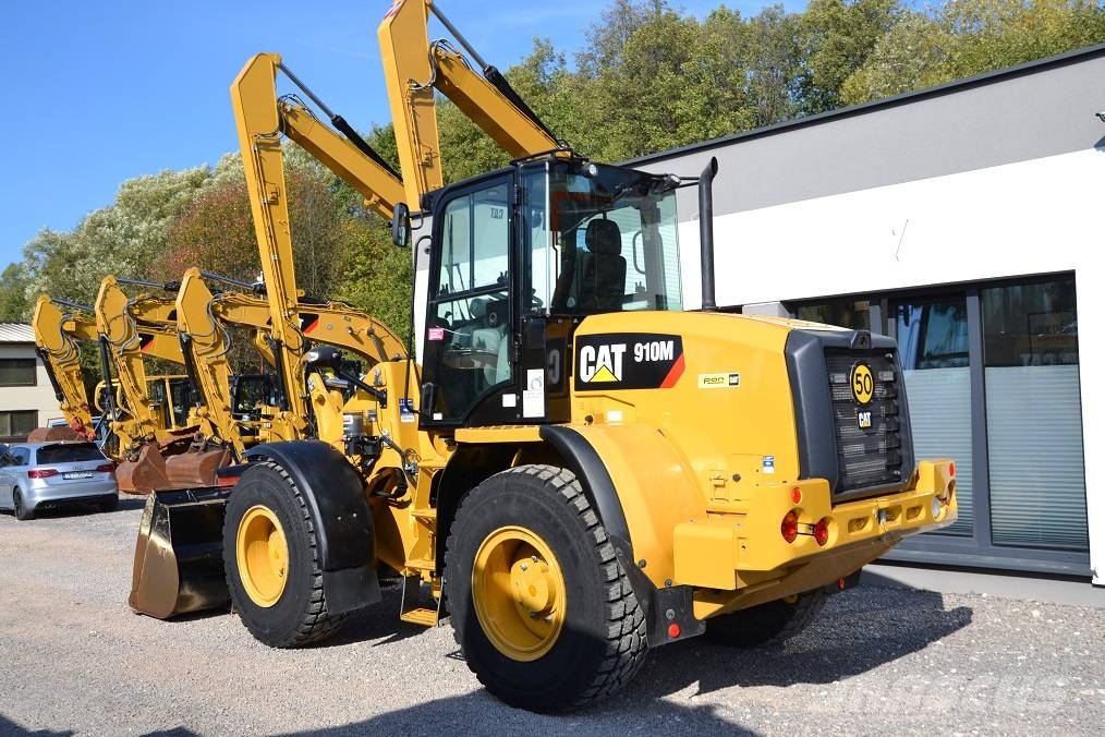 CAT 910 M Фронтальные погрузчики