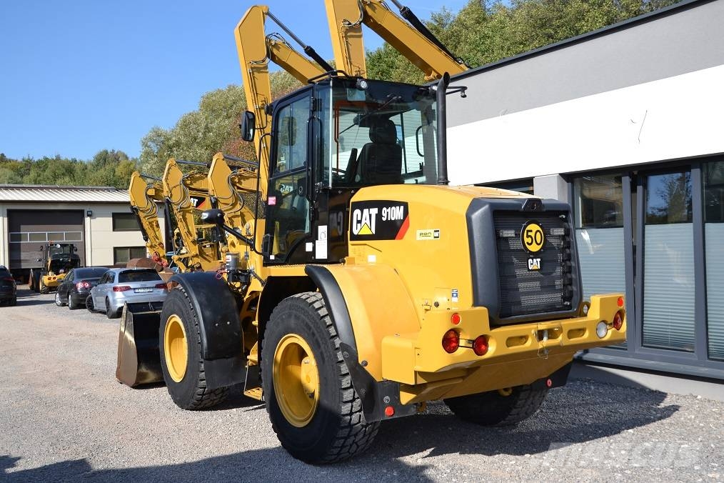 CAT 910 M Фронтальные погрузчики