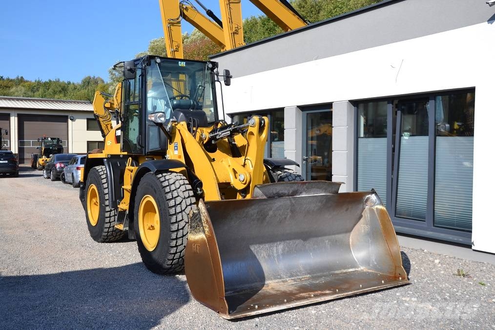 CAT 910 M Фронтальные погрузчики