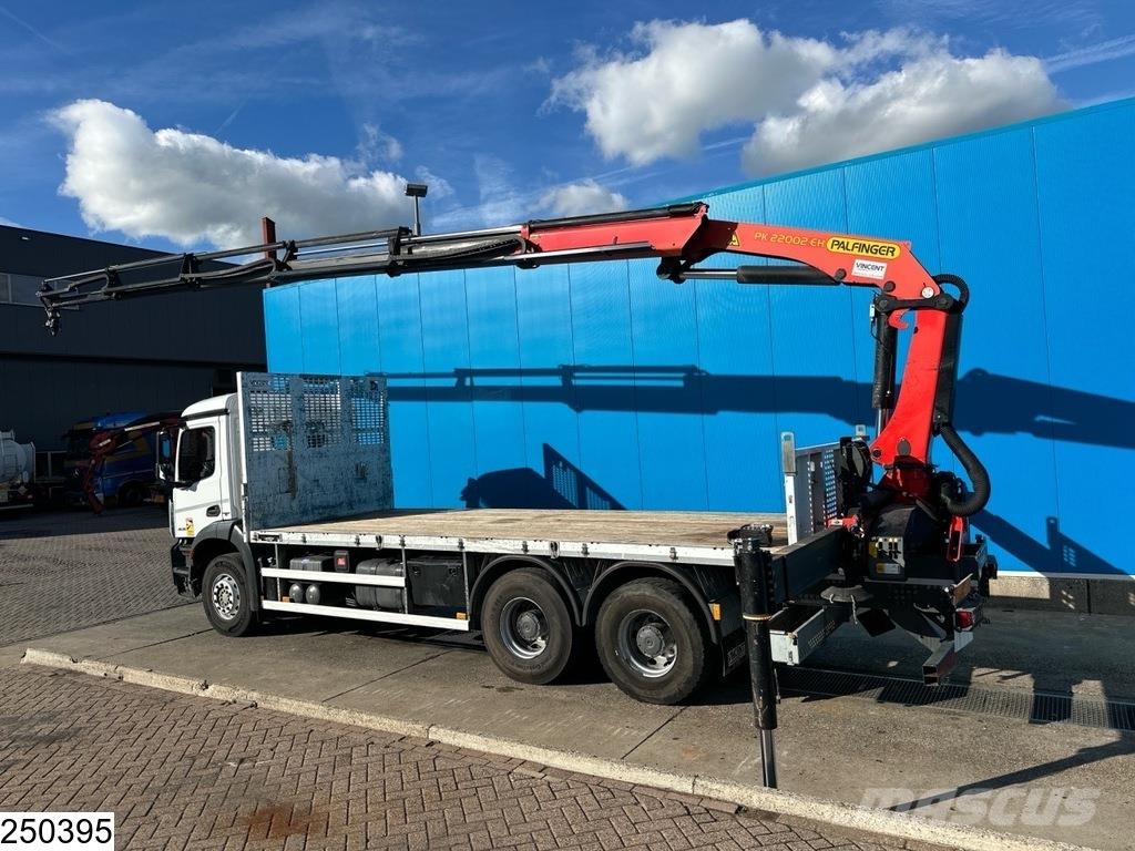 Mercedes-Benz Arocs 2636 EURO 6, Palfinger, Remote, 6x4, Steel s Platformas/izkraušana no sāniem