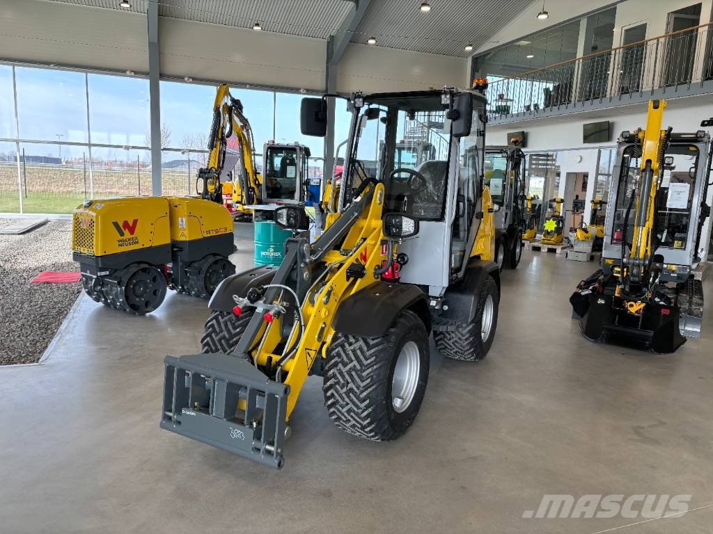 Wacker Neuson WL 28 Kolesové nakladače