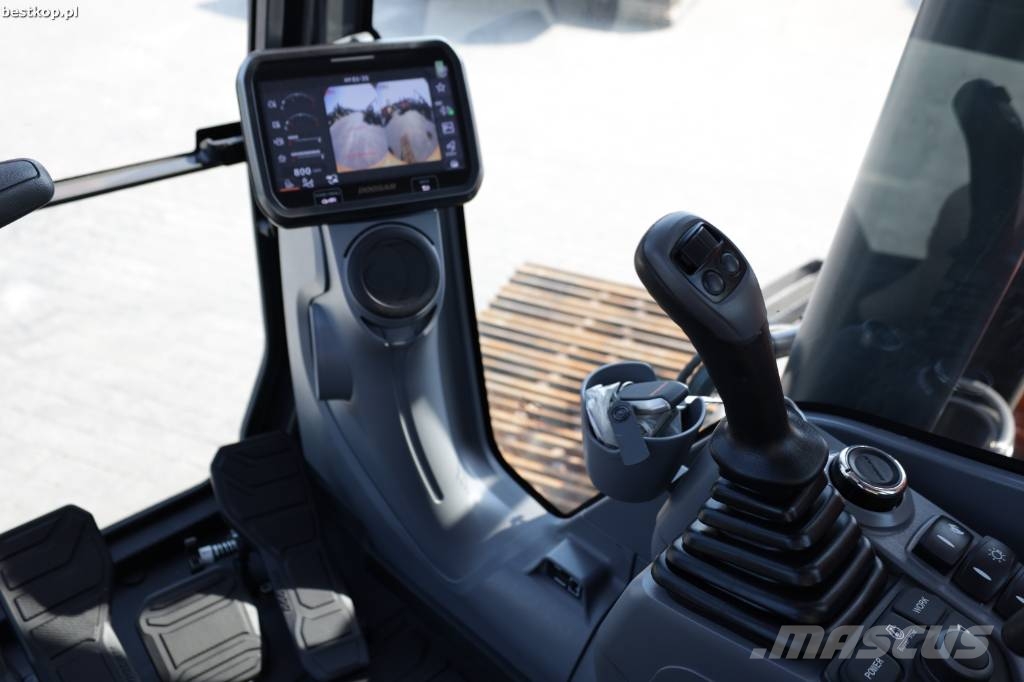 Doosan DX 225 LC-7 Roomikekskavaatorid