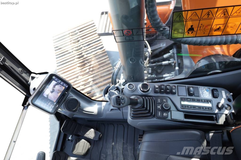 Doosan DX 225 LC-7 Roomikekskavaatorid