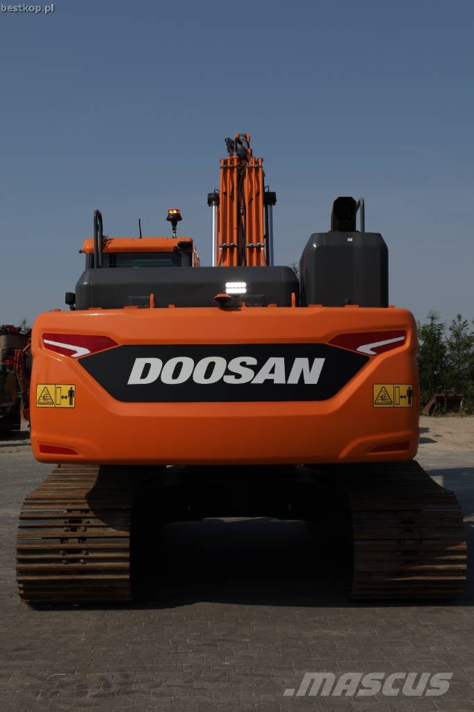 Doosan DX 225 LC-7 Roomikekskavaatorid