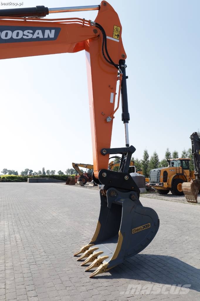 Doosan DX 225 LC-7 Roomikekskavaatorid