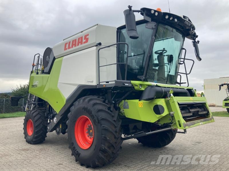CLAAS TRION 640 Combine harvesters