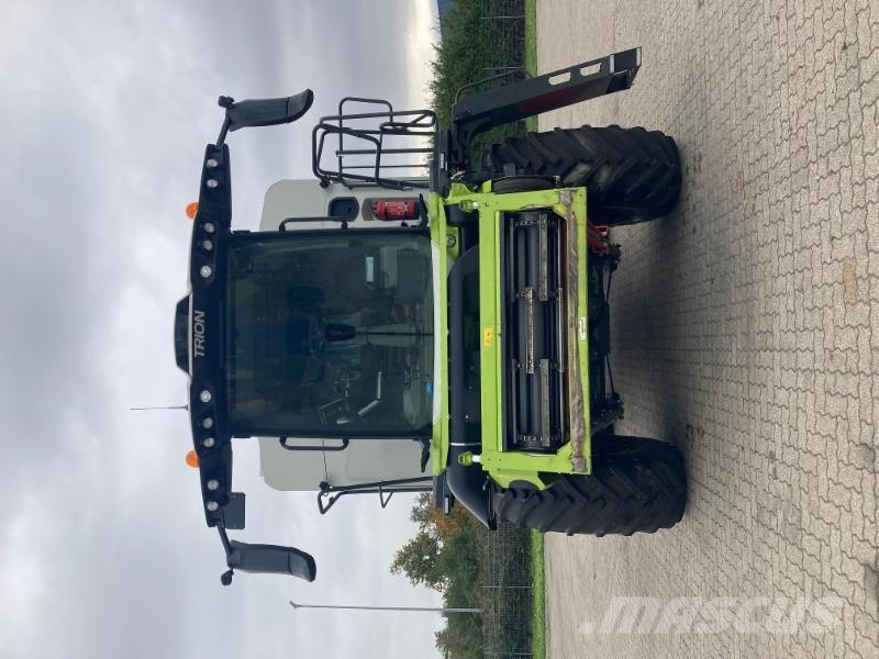 CLAAS TRION 640 Combine harvesters