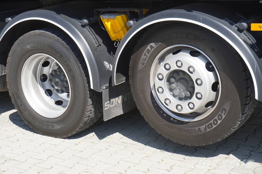 Mercedes-Benz Actros 2540 6×2 / 90 tho. km! / 18 EPAL curtainsid Pritsche & Plane