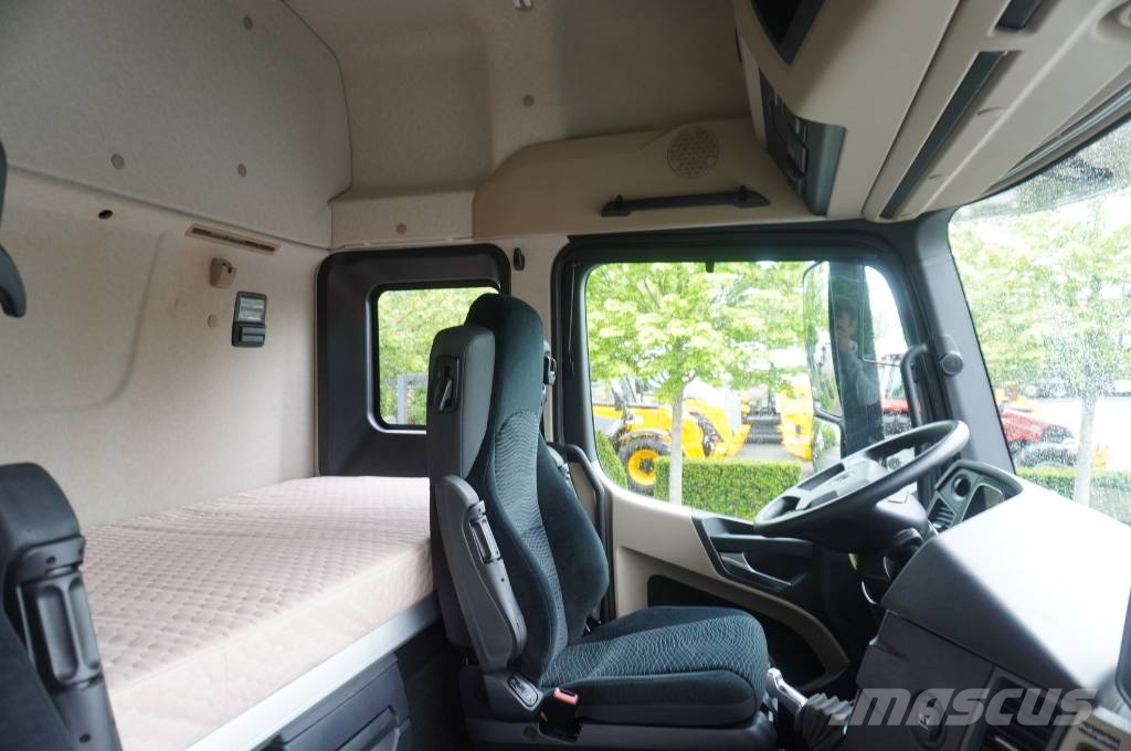 Mercedes-Benz Actros 2540 6×2 / 90 tho. km! / 18 EPAL curtainsid Pritsche & Plane