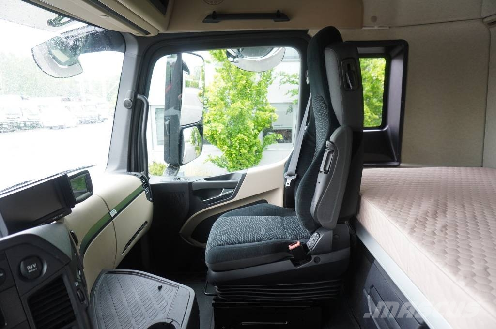 Mercedes-Benz Actros 2540 6×2 / 90 tho. km! / 18 EPAL curtainsid Pritsche & Plane
