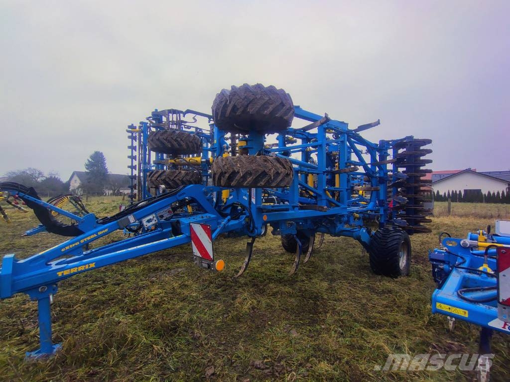 Farmet Terrix Quatro 450 PS Beitelploeg