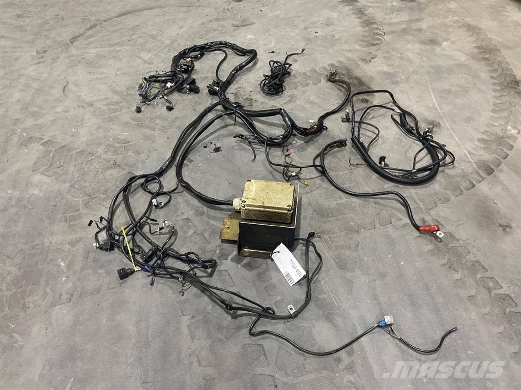 Schaeff SKL834-5110662033-Wiring harness/Kabelbaum Electrónica