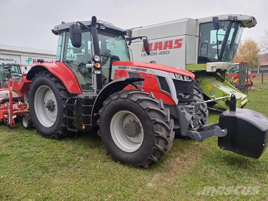 Massey Ferguson 7 S Traktori