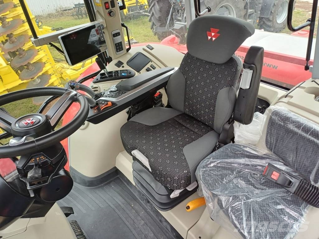 Massey Ferguson 7 S Traktori