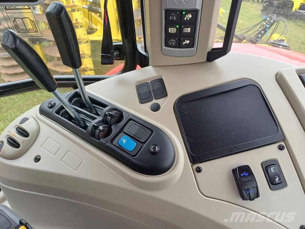 Massey Ferguson 7 S Traktori