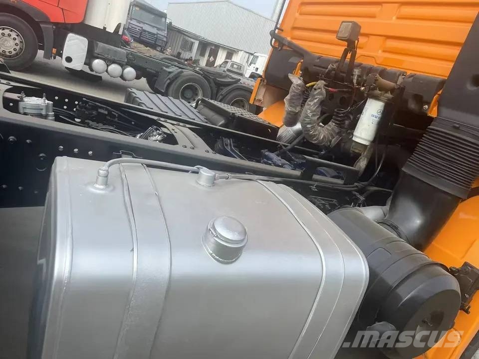 Shacman F3000 6x4 Τράκτορες
