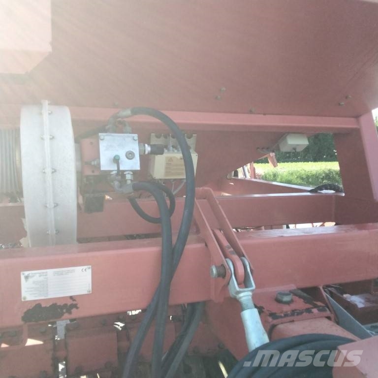 Kverneland MSC 400 مثاقيب
