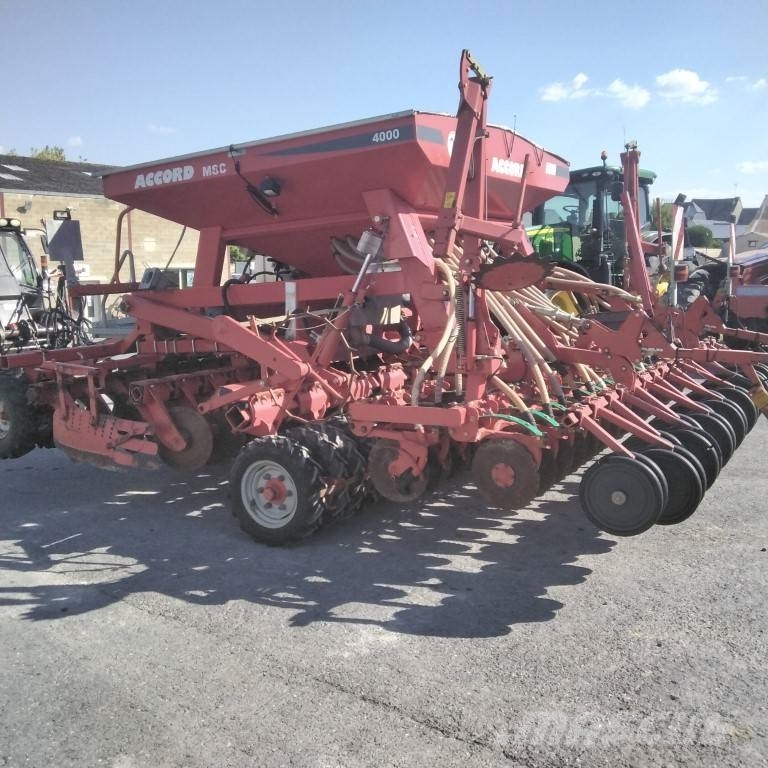 Kverneland MSC 400 مثاقيب