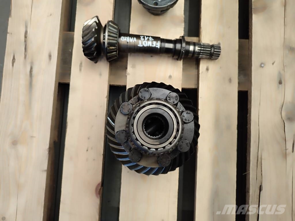 Differential ZF F712301020010 F514300020440 Fendt 轴