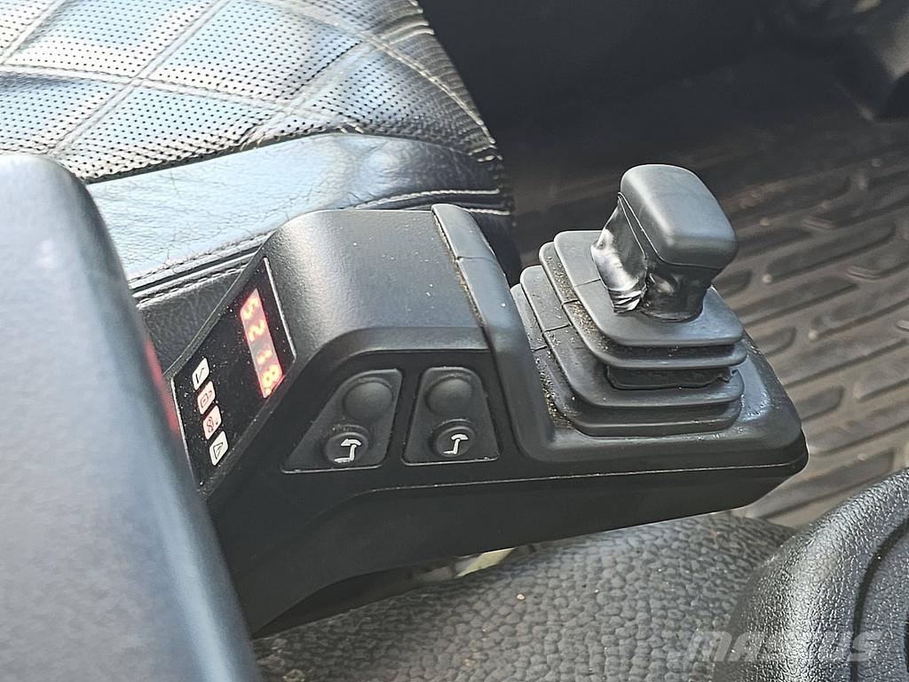 Mercedes-Benz ANTOS 1832 4x2 Multilift 14t Camiones polibrazo