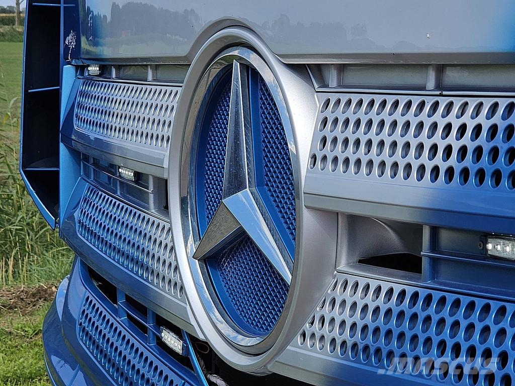 Mercedes-Benz ANTOS 1832 4x2 Multilift 14t Camiones polibrazo