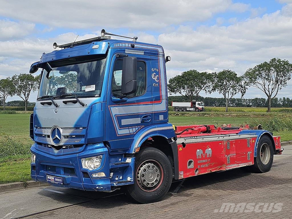 Mercedes-Benz ANTOS 1832 4x2 Multilift 14t Camiones polibrazo