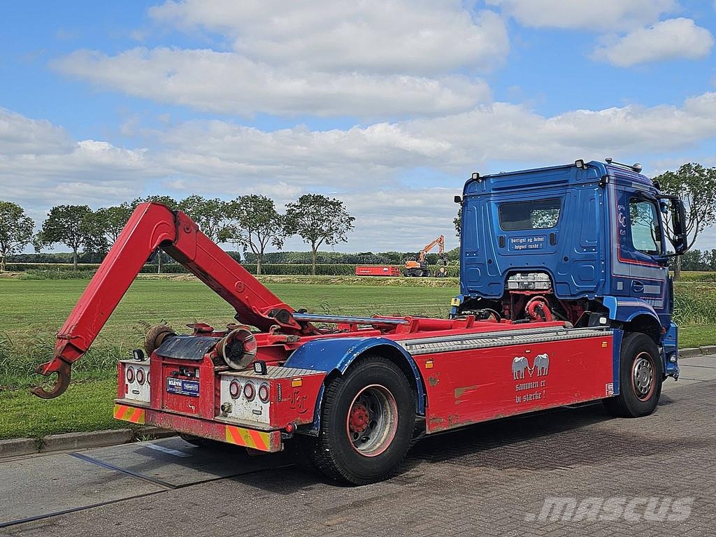 Mercedes-Benz ANTOS 1832 4x2 Multilift 14t Camiones polibrazo
