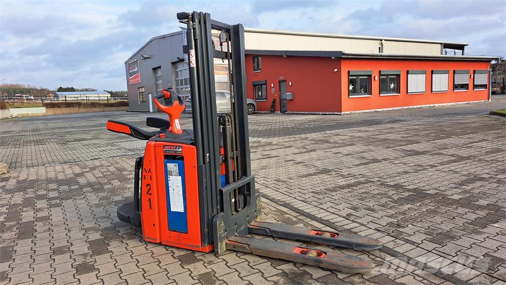 Linde L14AP Stand-in stackers