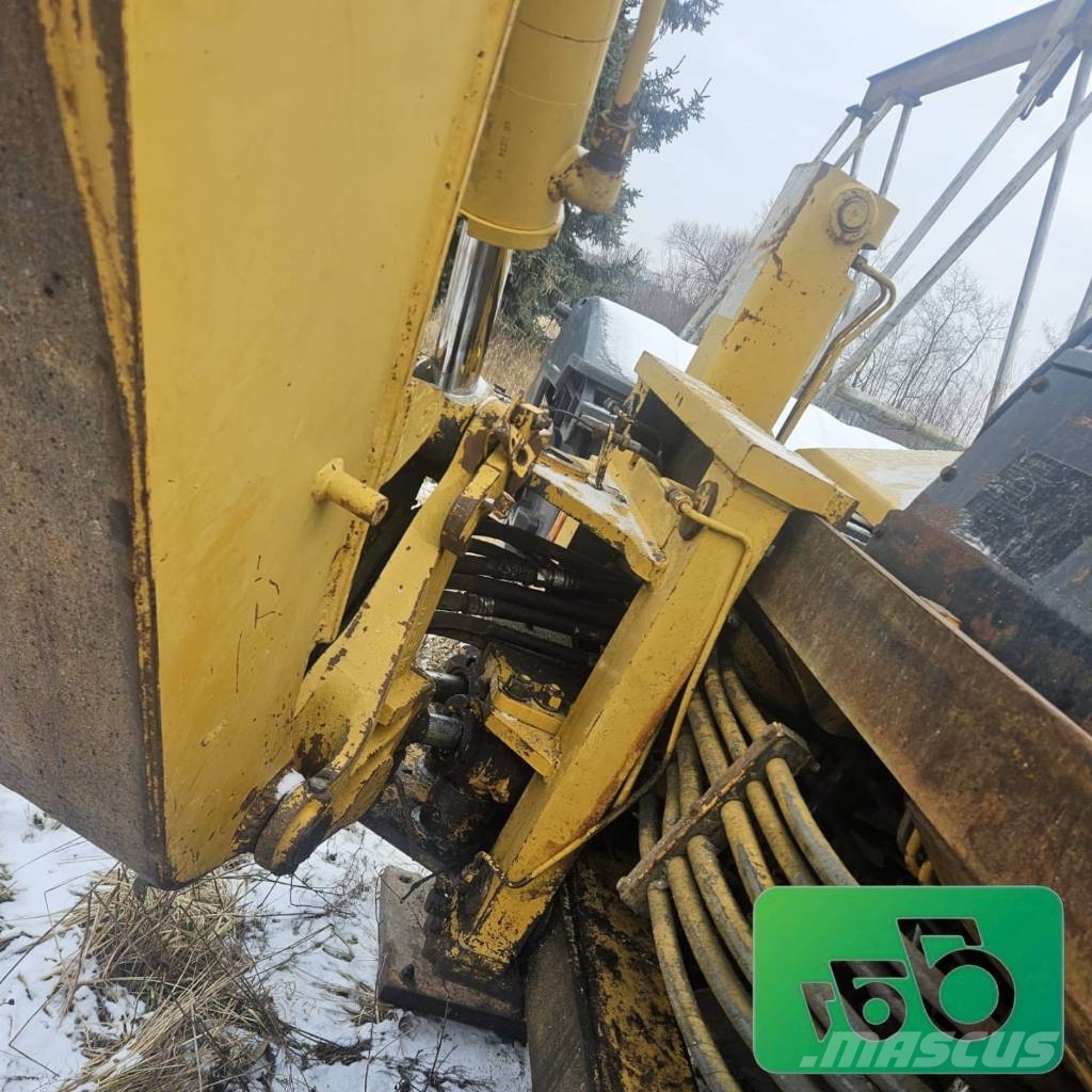 CAT 438B Retroescavadoras