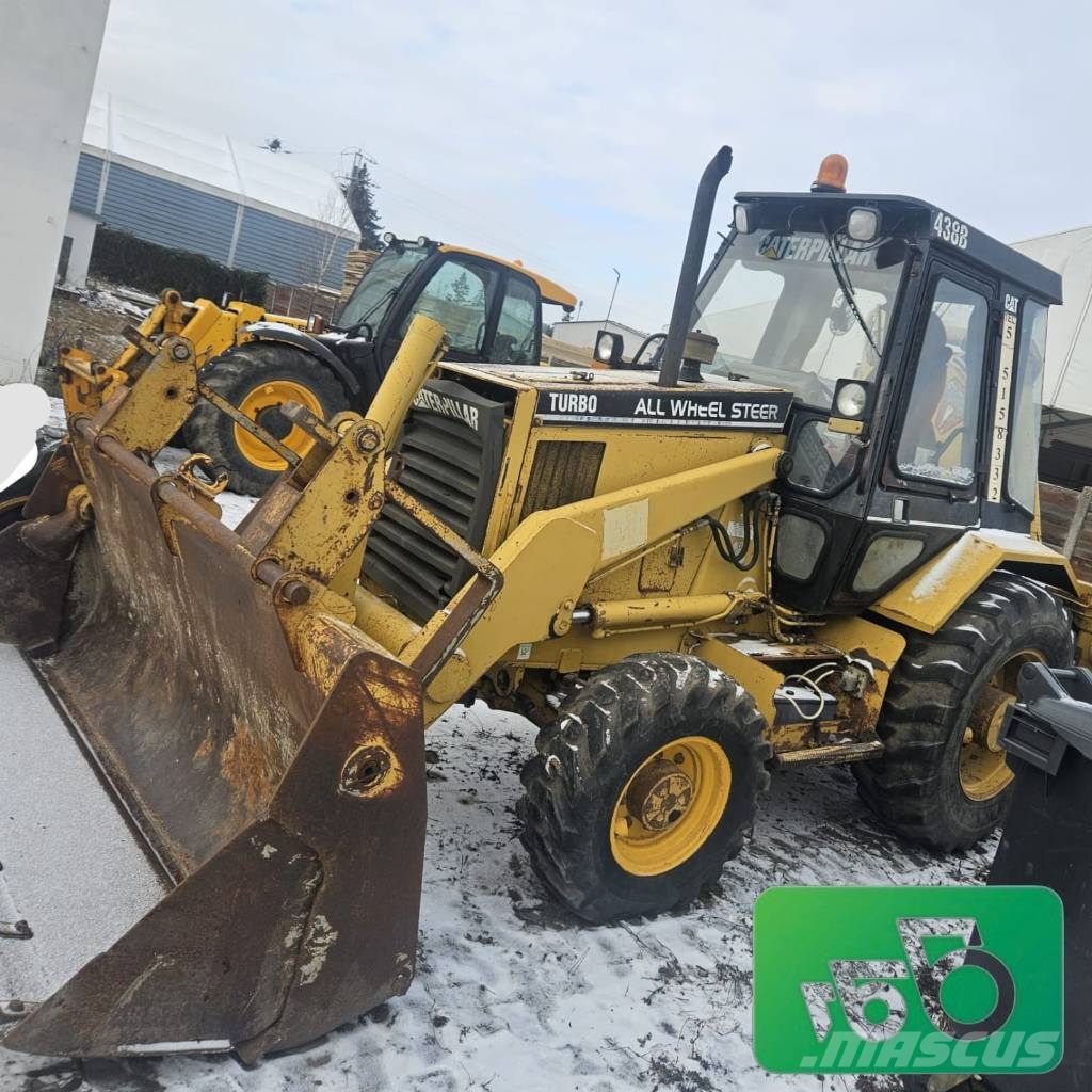 CAT 438B Retroescavadoras