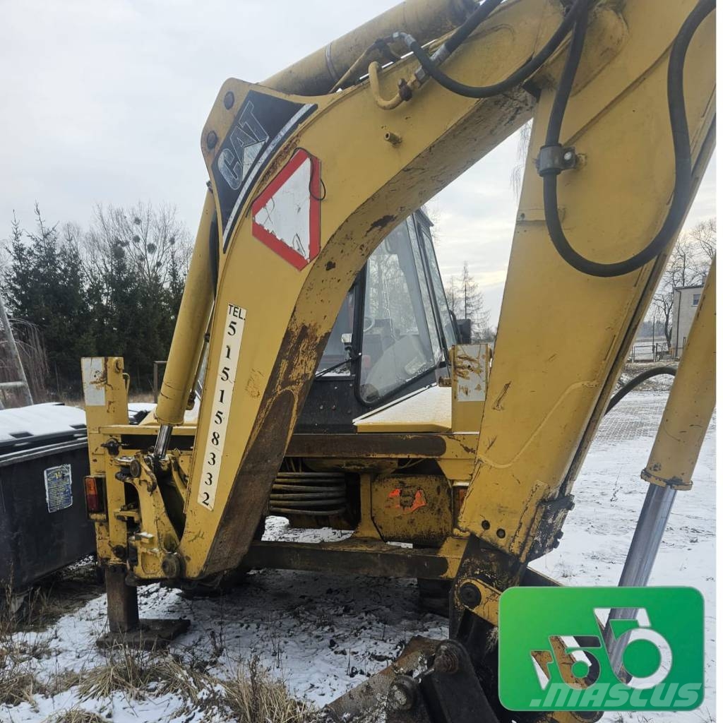 CAT 438B Retroescavadoras
