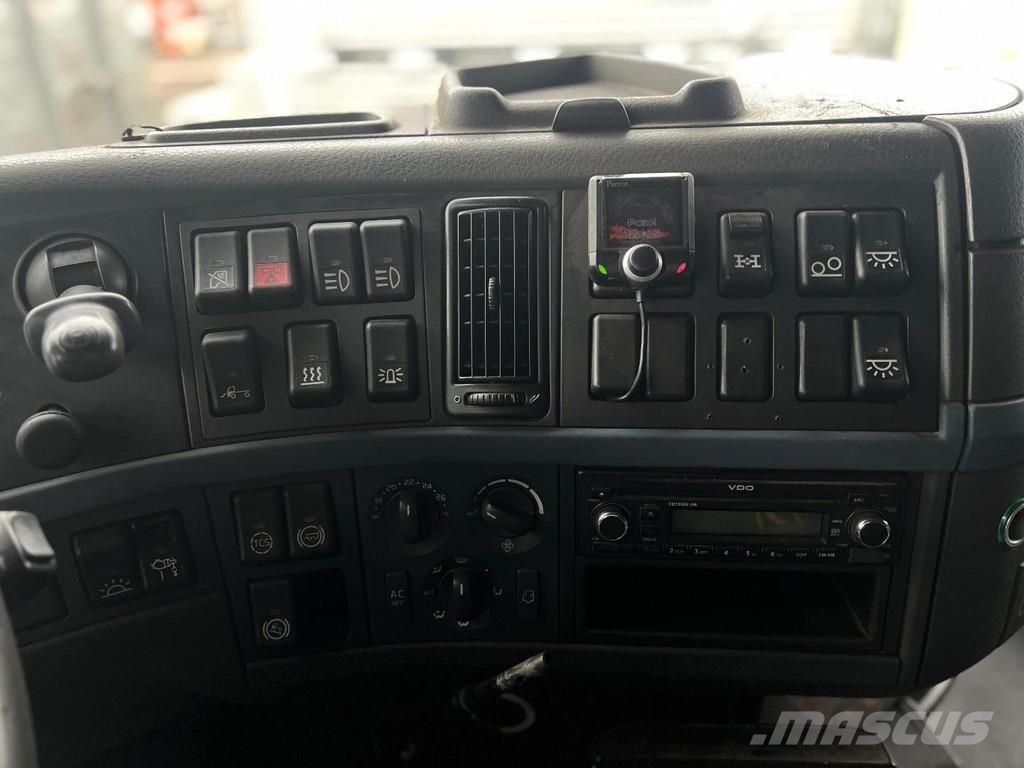 Volvo FH 520 6X4 EURO 5 + LOGLIFT F120ST96R - KIPPER Bañeras basculantes usadas